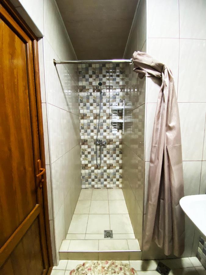 Domino Yerevan Hostel And Hotel Exterior photo