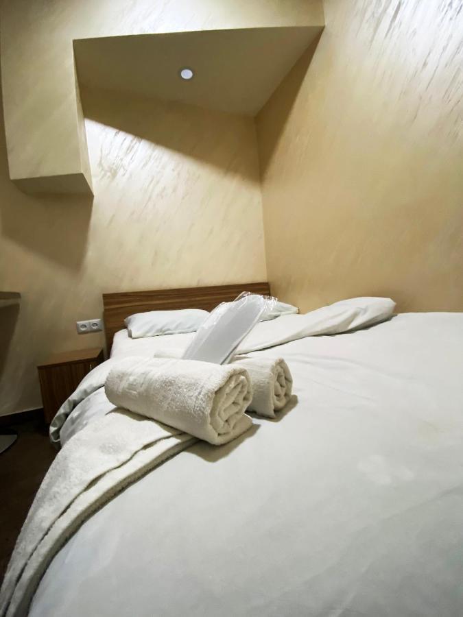Domino Yerevan Hostel And Hotel Exterior photo