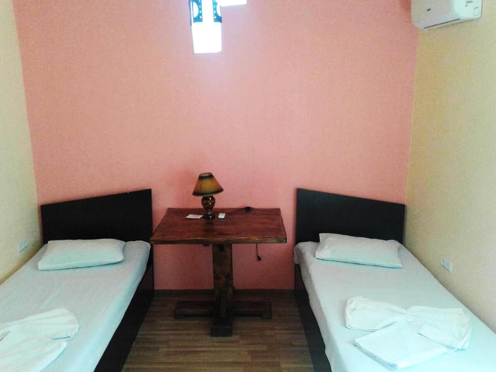 Domino Yerevan Hostel And Hotel Room photo